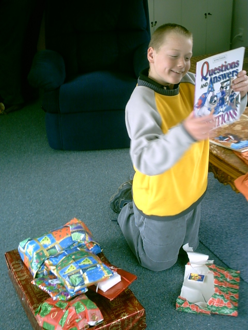 2004_Christmas/Tivoli Daniel opening stuff.jpg